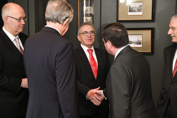 Verleihung Ehrensenatorwürde an <br />S.E. Botschafter Wladimir M. Grinin <br />Dienstag, 09.01.2018 Verleihung Ehrensenatorwürde an <br />S.E. Botschafter Wladimir M. Grinin <br />Dienstag, 09.01.2018